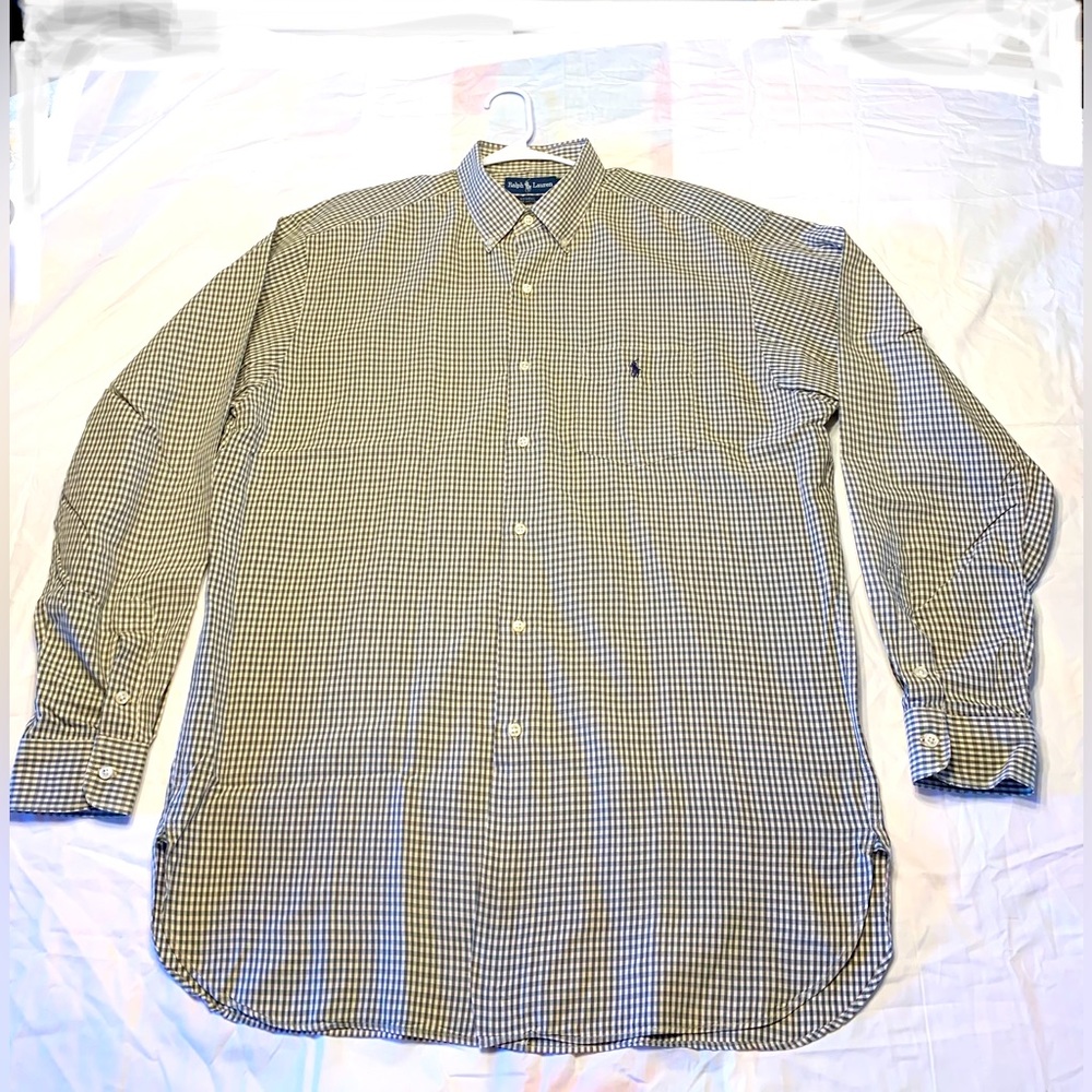 Ralph Lauren men’s McMeel 100% cotton long sleeve dress shirt.